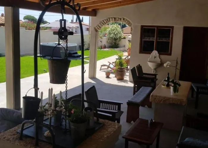 One Bedroom Marčana