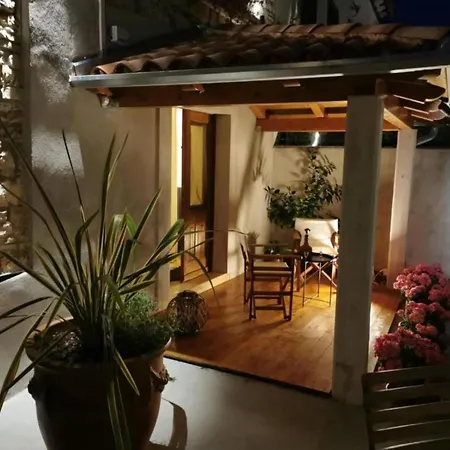 Апартаменты One Bedroom Loborika