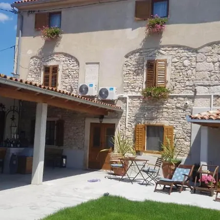 Apartamento One Bedroom *