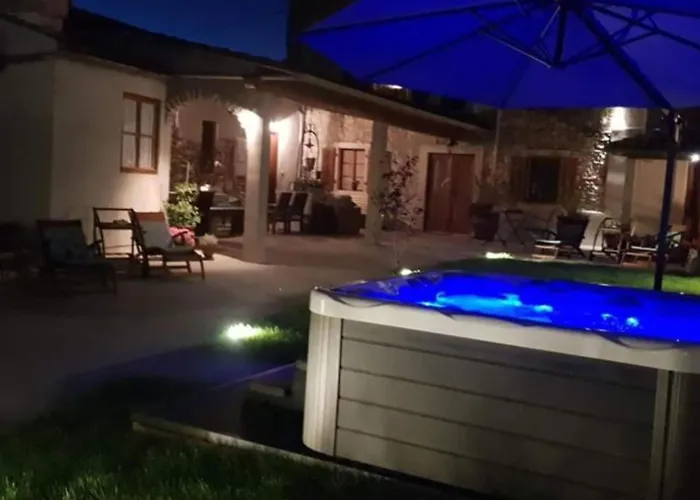 Apartamento One Bedroom Marčana